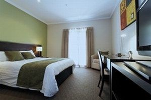Frome Apartments - Coogee Beach Accommodation 2