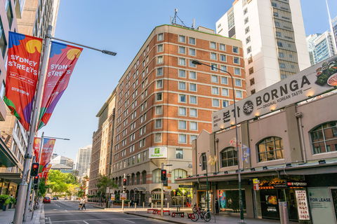 Holiday Inn Darling Harbour - Coogee Beach Accommodation 1