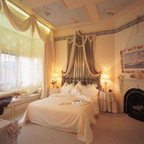 Alice's Cottages - Coogee Beach Accommodation 2