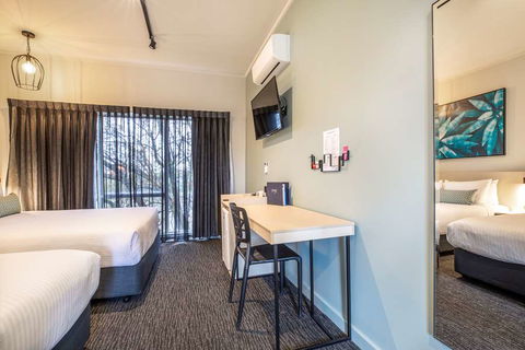 Nightcap At Excelsior Hotel - Coogee Beach Accommodation 1