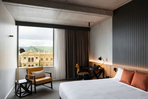 Hotel Verge Launceston - Coogee Beach Accommodation 2