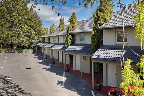 Elphin Villas - Coogee Beach Accommodation 0