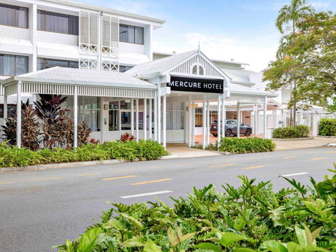 Mercure Cairns - Coogee Beach Accommodation 1