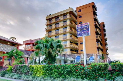 Coral Towers Holiday Apartments - Coogee Beach Accommodation 0