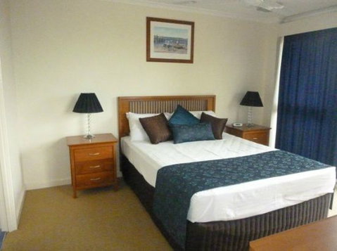 Coral Towers Holiday Apartments - Coogee Beach Accommodation 1