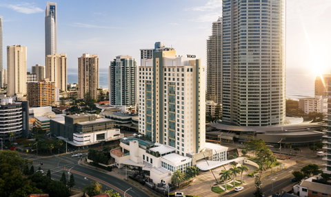 Voco Gold Coast - Coogee Beach Accommodation 1