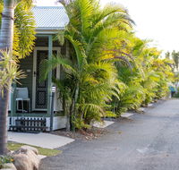 Barney Beach Accommodation Centre - Coogee Beach Accommodation