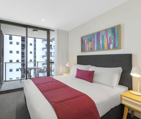 Avani Broadbeach Residences - Coogee Beach Accommodation 2