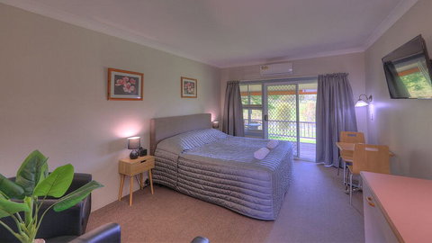 Jacaranda Motor Lodge - Coogee Beach Accommodation 1
