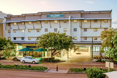 The Palmer Collective - Coogee Beach Accommodation 2