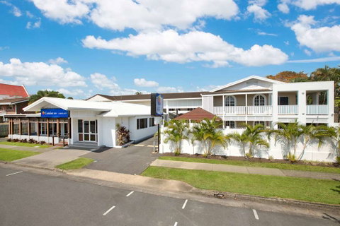 Comfort Inn Cairns City - Coogee Beach Accommodation 1