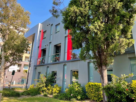 Best Western Plus Camperdown Suites - Coogee Beach Accommodation 1