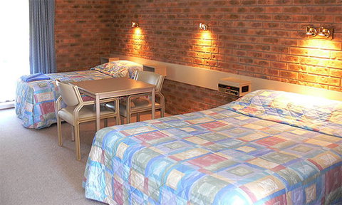 Settlement Motor Inn - Coogee Beach Accommodation 1