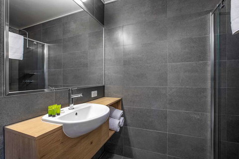 Nightcap at Gateway Hotel - Coogee Beach Accommodation 3