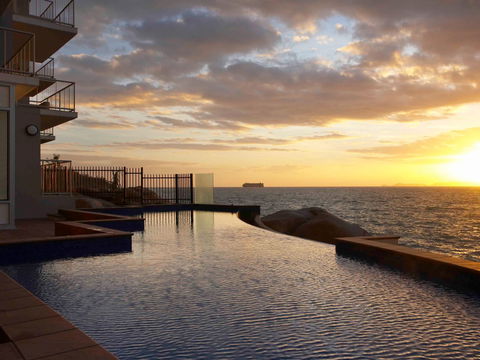 Grand Mercure Apartments Magnetic Island - Coogee Beach Accommodation 0