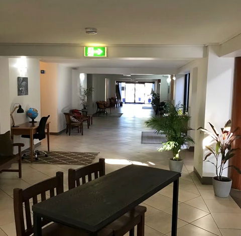 Ayr Traveller's Motel - Coogee Beach Accommodation 2