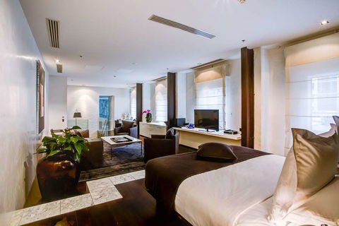 Establishment Hotel - Coogee Beach Accommodation 14