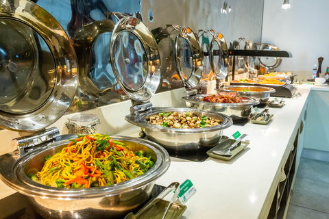 Holiday Inn Darling Harbour - Coogee Beach Accommodation 11