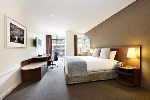 Hotel Urban St Leonards - Coogee Beach Accommodation 4