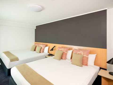 Hotel Ibis World Square - Coogee Beach Accommodation 5