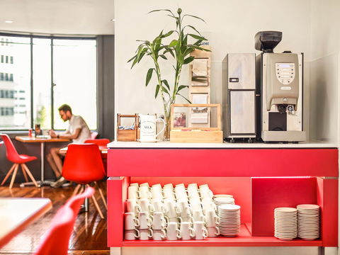 Hotel Ibis World Square - Coogee Beach Accommodation 11