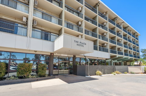 The Plaza Hotel Kalgoorlie - Coogee Beach Accommodation 0