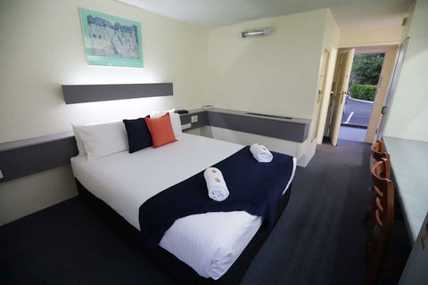 Emerald Central Hotel - Coogee Beach Accommodation 7