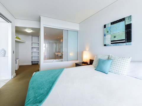 Grand Mercure Apartments Bargara - Coogee Beach Accommodation 5