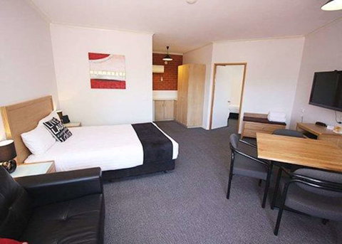 Comfort Inn Lady Augusta - Coogee Beach Accommodation 4