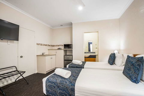 Karratha Central Apartments - Coogee Beach Accommodation 4
