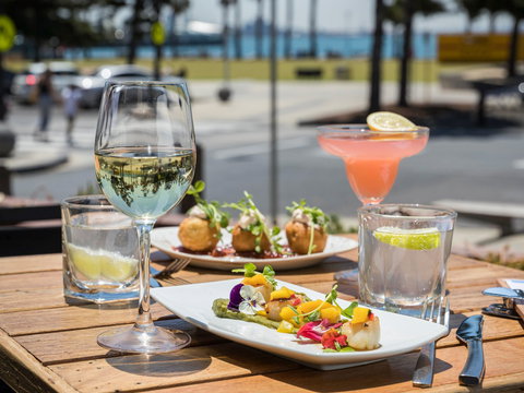 Novotel Geelong - Coogee Beach Accommodation 9