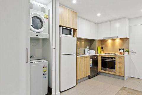 Astra Apartments Parramatta - Skyrise - Coogee Beach Accommodation 16