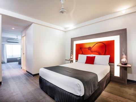 Novotel Darwin Atrium - Coogee Beach Accommodation 4