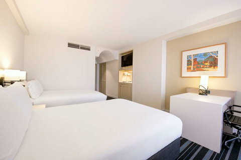DoubleTree by Hilton Esplanade Darwin - Coogee Beach Accommodation 4