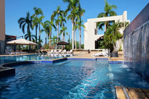 DoubleTree by Hilton Esplanade Darwin - Coogee Beach Accommodation 7