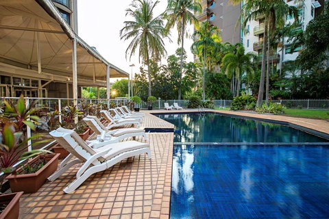 DoubleTree by Hilton Hotel Darwin - Coogee Beach Accommodation 9