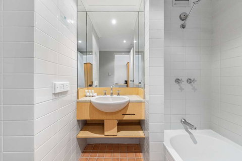 Hotel Frontier Darwin - Coogee Beach Accommodation 4