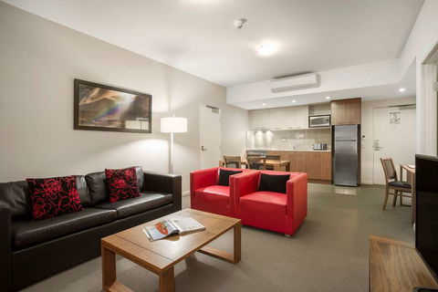 Hudson Parap - Coogee Beach Accommodation 4