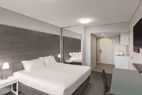 Adina Apartment Hotel Darwin Waterfront - Coogee Beach Accommodation 9