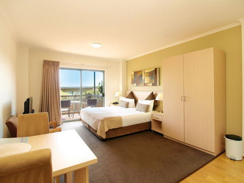 Oaks Goldsbrough Apartment Hotel - Coogee Beach Accommodation 1