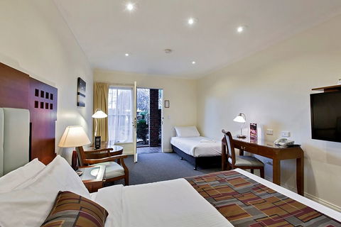 Best Western Plus The Buckingham Inn - Coogee Beach Accommodation 1