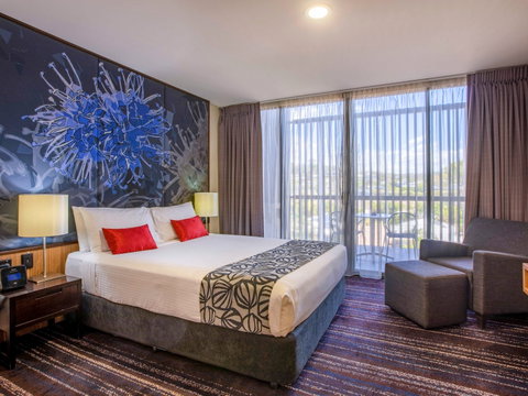 Mantra Gladstone - Coogee Beach Accommodation 1