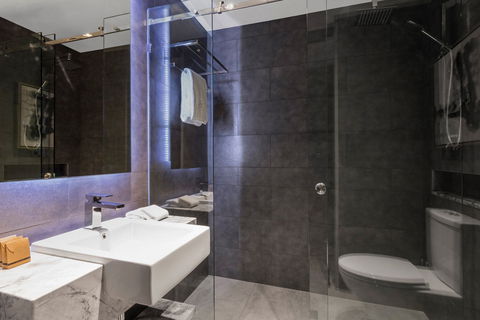 Gambaro Hotel - Coogee Beach Accommodation 2