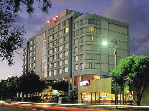 Mercure Hotel Parramatta - Coogee Beach Accommodation 0