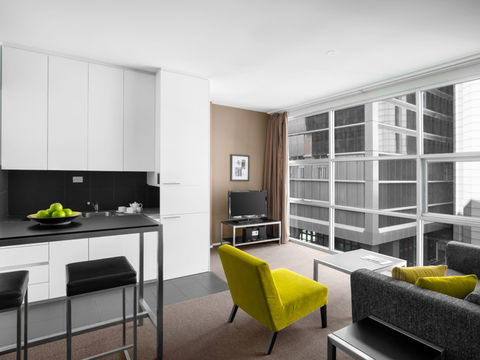 Mantra 100 Exhibition - Coogee Beach Accommodation 2