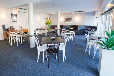 Punt Road Apartment Hotel - Coogee Beach Accommodation 2