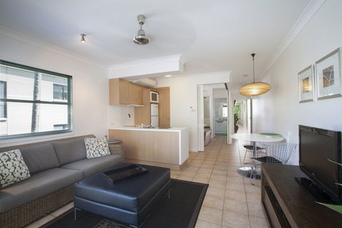 Port Douglas Apartments - Coogee Beach Accommodation 1