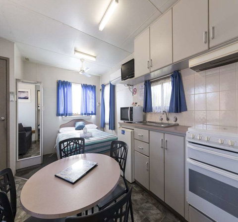 BIG4 Albury Tourist Park - Coogee Beach Accommodation 2