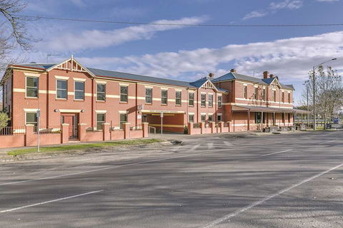 Lake Inn Ballarat - Coogee Beach Accommodation 0