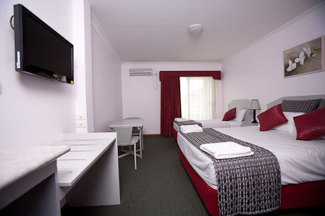 Hume Villa Motor Inn - Coogee Beach Accommodation 1